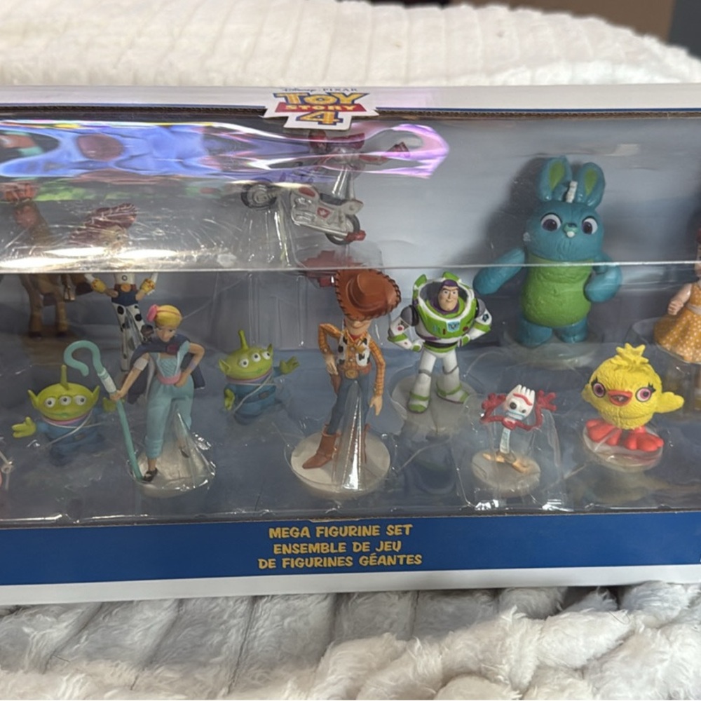 Disney Toy Story Mega Figurine Set with Blue and Green Characters